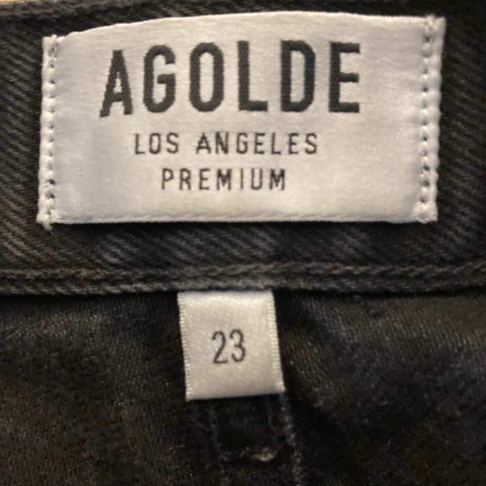 Agolde 90s mid rise boyfriend jeans in audio. - Picture 3 of 9